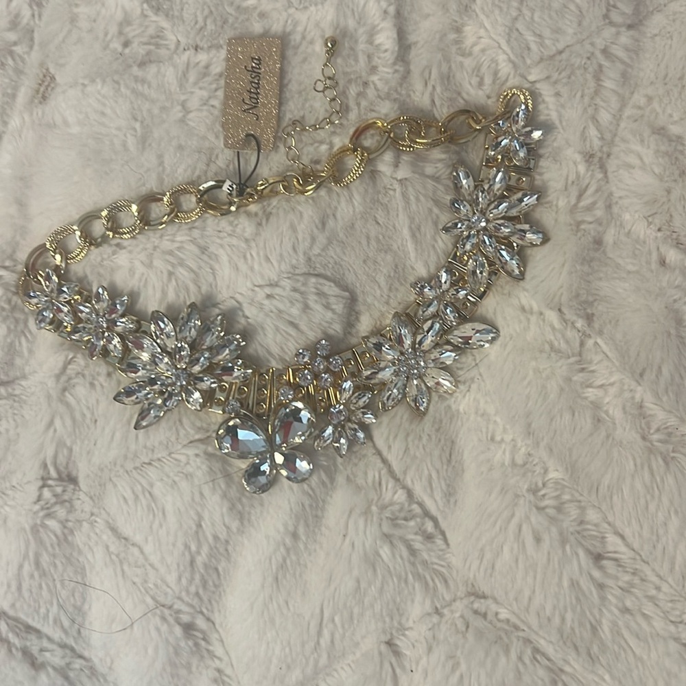 Natasha gold chain